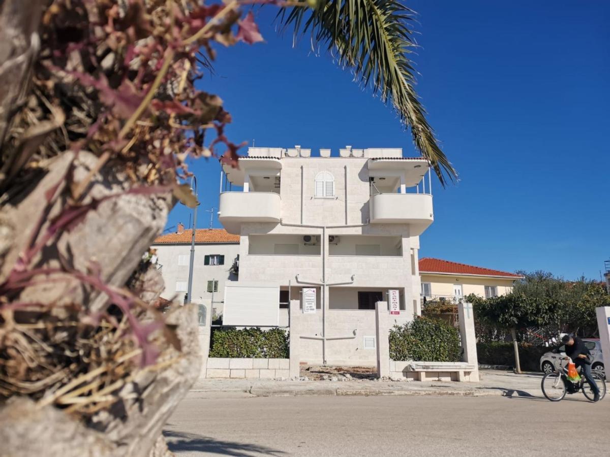 Apartments By The Sea Rogoznica - 12995 Eksteriør bilde
